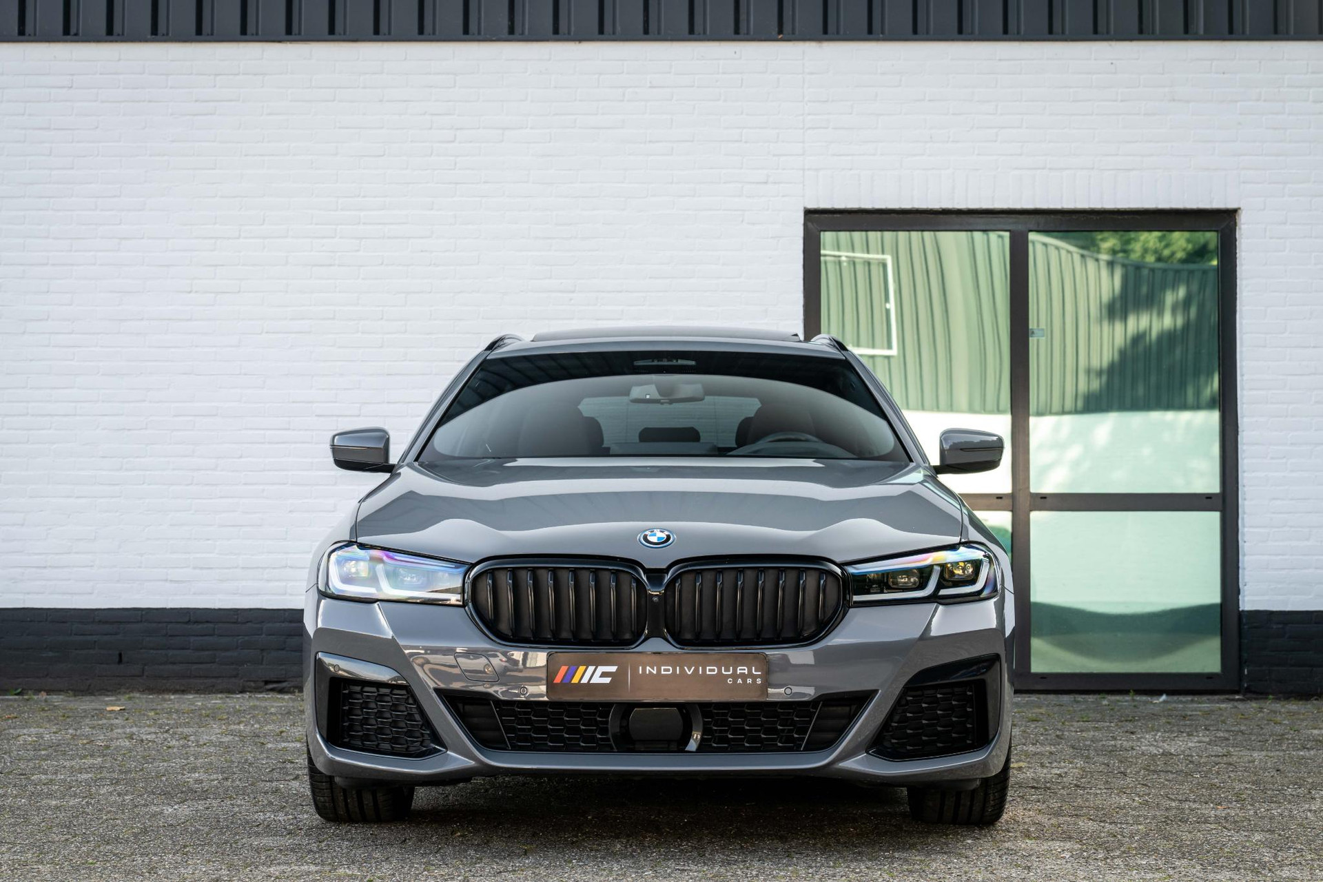 45839426-2.jpg