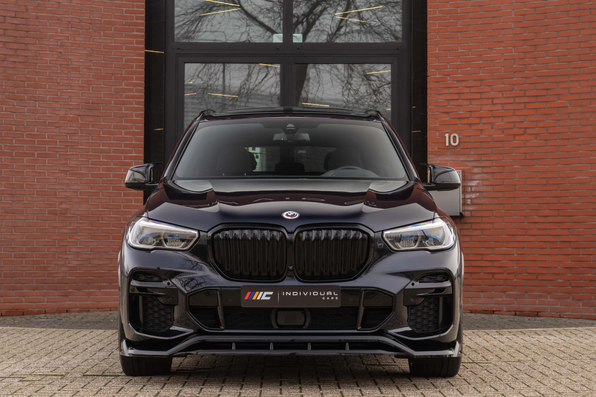57823242-4.jpg